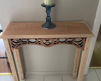 Accent table 