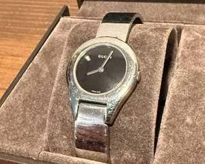 Gucci 6700L Stainless Steel Swiss Made Women’s Watch