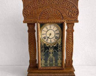 American Eastlake/Victorian Gingerbread / parlor mantel clock 1885–1905