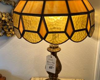 Lamp w/amber shade