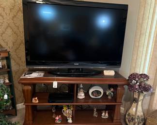 TV media wooden console, accessories