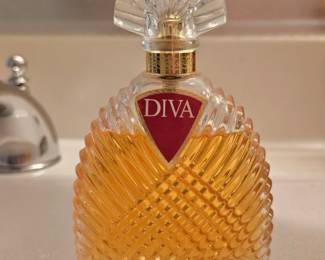 EMANUEL UNGARO DIVA EAU DE PARFUM