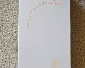HERMES "BAIN DES MERVEILLES" PERFUMED BATH AND SHOWER GEL