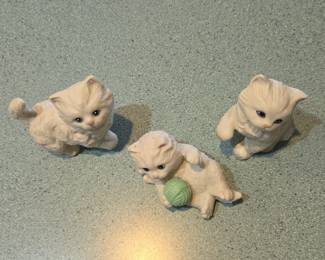 HOMCO White Persian Kittens Figurines second image