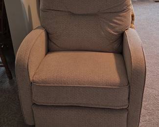 LaZBoy Recliner Swivel Chair