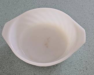 Anchor Hocking FireKing Swirl Baking Dish