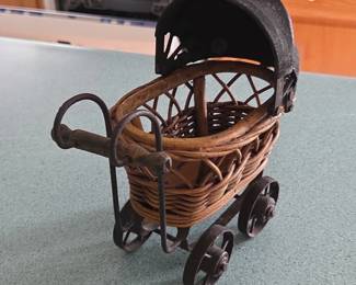 Miniature Wicker Doll Pram second image