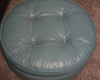 Round Tufted Ottoman with Casters second image