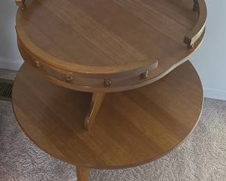 Ethan Allen Heirloom Nutmeg Maple TwoTiered Accent Table second image
