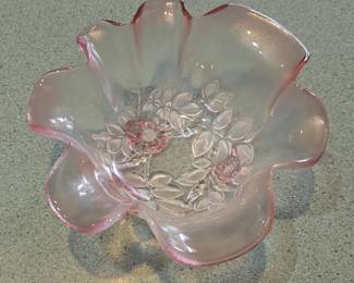 Mikasa Rosella Pink Frosted Glass Bowl second image