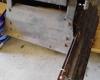 5th Wheel truck bed attachment