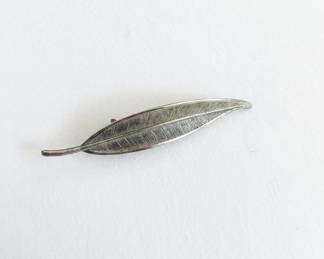 Leaf Brooch Pin