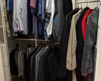 Men's Assorted Clothing Lot