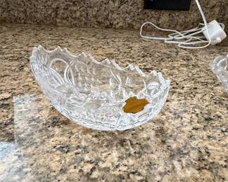 Lead Crystal Decorative Bowl with Scalloped Edge