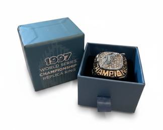 1997 Florida Marlins World Series Championship Replica Ring