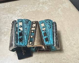 Mocha "Turquoise" Metal Stretch Bracelet