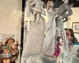 Lladro "The Happiest Day" Porcelain Figurine