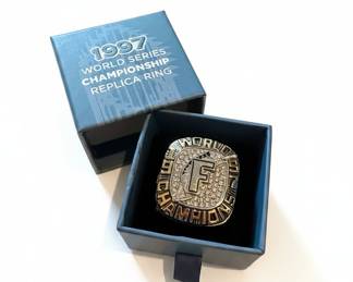1997 Florida Marlins World Series Championship Replica Ring