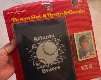 Atlanta Braves Team Set Album & Cards