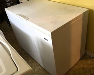 Kenmore White Chest Freezer