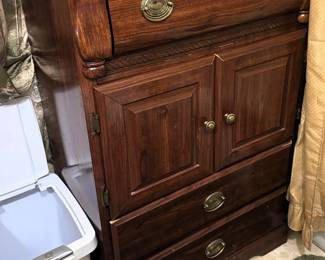Cherry Wood Chest of Drawers