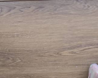 Vintage Oak Wood Grain Laminate Flooring Plank