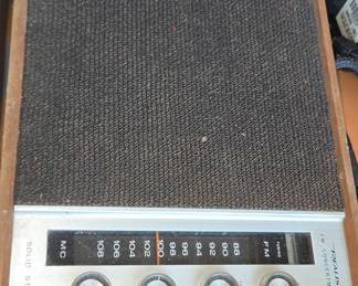Realistic FM Concertmaster Solid State Radio