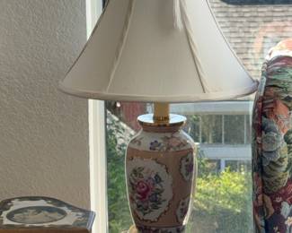 Vintage Famille Rose Porcelain Table Lamp