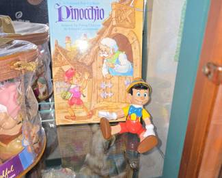 Hallmark Pop-Up Book: Pinocchio