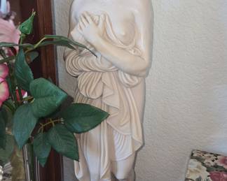 Venus Italica Sculpture