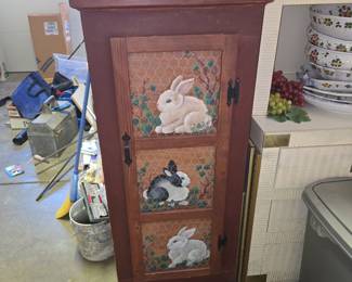 Hand-Painted Rabbit Jelly Cabinet