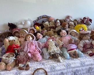 Assorted Vintage Dolls and Teddy Bears Collection