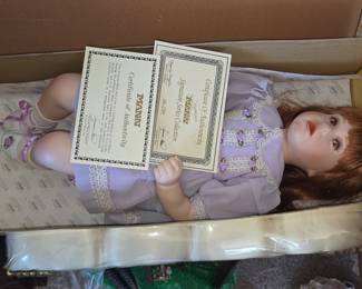 Mann "Connoisseur Collection" Doll