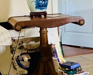 Antique TiltTop Pedestal Table with Blue and White Vase