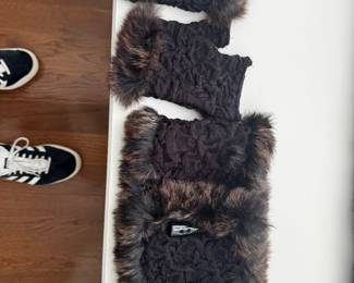 Gasper Fur-Trimmed Accessories