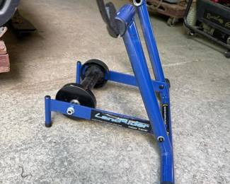 077 landriderindoorbicycletrainerstand