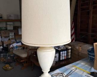 254 vintageceramicandmetaltablelamp