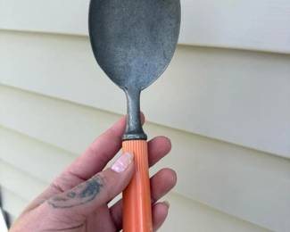 024 vintagebonnyprodcoicecreamscoop