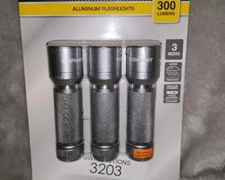 Defiant 300 Lumens Aluminum Flashlight (3-Pack)