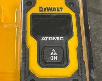 DeWalt Atomic 5.91 in. L X 4.33 in. W Pocket Laser Distance Measurer
