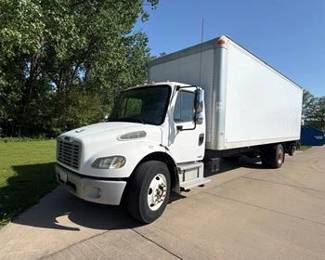 2007 Freighliner M2 106 Medium Duty Box Truck with Lift Gate