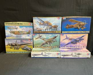 Tamiya Model Kits feat. De Haviland Mosquito