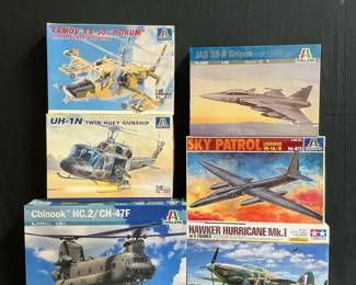 Italeri Model Kits feat. Lockheed Sky Patrol