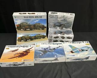 Kitty Hawk And Arv Club Model Kits feat. Jaguar Gripen