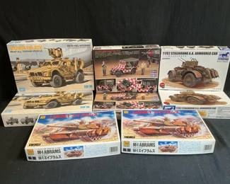 Assorted Model Kits feat. M1 Abrams
