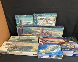 Revell Model Kits feat. USS New Jersey