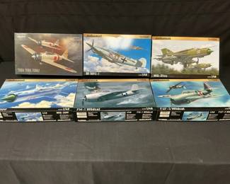Eduard Model Airplanes Feat A6M2 Zero Type 21  F4F3 Wildcat