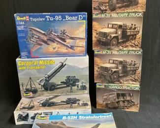 Revell Model Kits feat. M35 Military Truck 