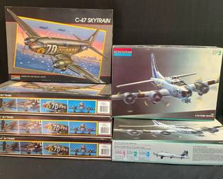 Monogram Model Kits feat. B17 Flying Fortress