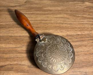 Brass Silent Butler